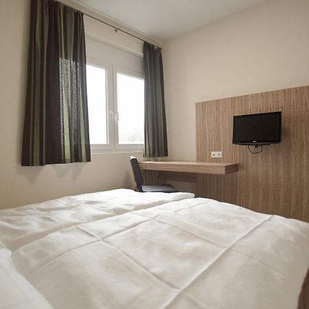 Hotel Maxis - Digitaler Self-Check-In - Karlsbad Exterior photo